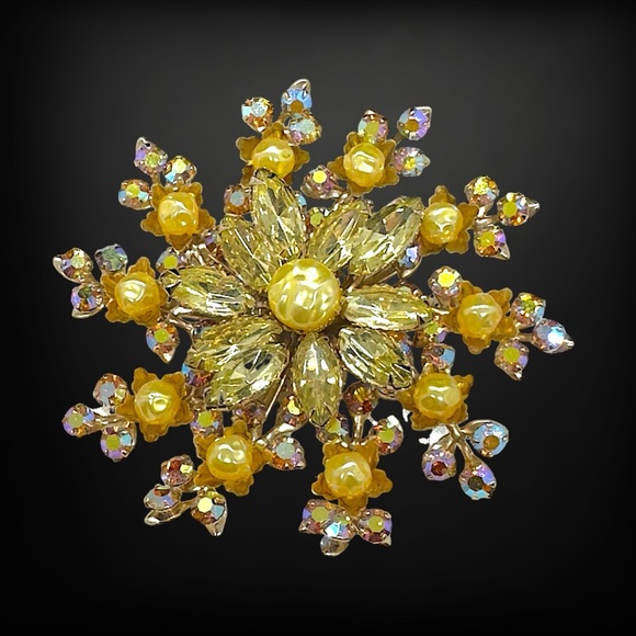 Vintage Layered Faux Pearl, AB Crystal & Citrine “Snowflake” Brooch - Picture 3 of 7